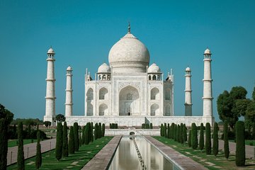 Private Agra Taj Mahal Tour from Delhi by Car