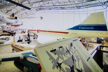 Luxury Private Vehicle Day Hire: London via Duxford imperial War Museum & Ely