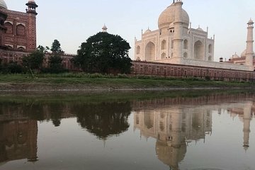 Taj Mahal Sunrise Tour From Delhi by Car