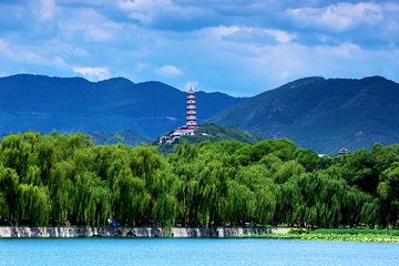 2-Day Private Guided Sightseeing Tour of Beijing with Lunch
