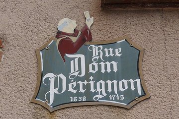 Half Day Tour to Champagne Moet + Veuve with a Private Driver