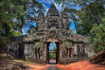  Angkor Wat Small Circuit Tour with Sunrise & Sunset