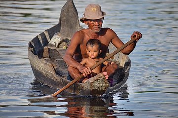 Floating Village & Artisan Heritage: A Journey of Culture & Craft
