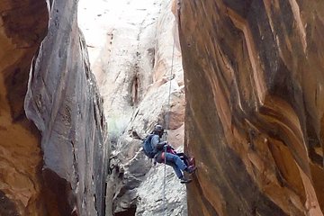 Moab Rappeling Adventure: Medieval Chamber Slot Canyon