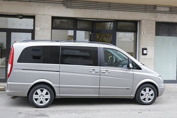 Private transfer chauffeur service, from Venice airport to the main car terminal