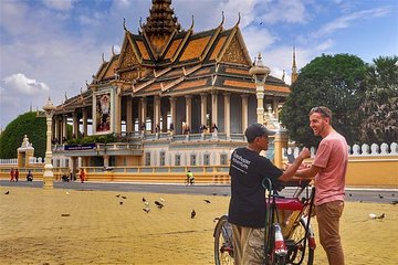 6-day Highlights of Phnom Penh Siem Reap Floating village