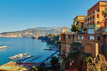 Private Walking Tour in Sorrento with Guide and Tasting