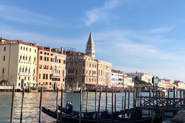 two-hour walk from Rialto to San Marco between history, traditions and art