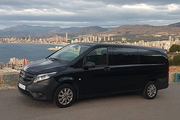 Transfer from Alicante airport to Benidorm in private Minivan up to 6 passengers 