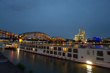 Private walking tour of Cologne's old town