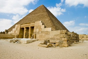 Private Day Trip - Giza Pyramids, Memphis and Sakkara 