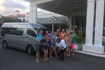 Private Transfer From Kingston Airport to Ocho Rios