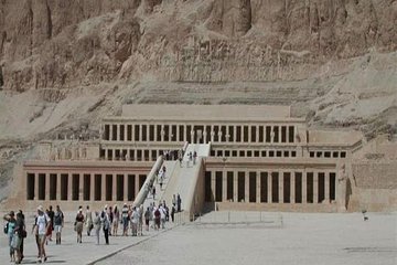 private tour to west bank of luxor and lunch