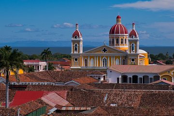 Historical walking tour of Granada