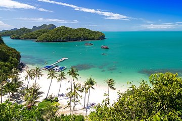 Snorkeling and Kayaking Tour at Angthong Marine Park by Speedboat from Koh Samui