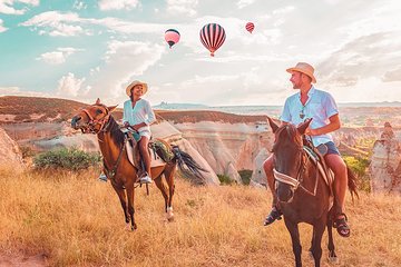 5 Days Istanbul & Cappadocia Trip with Hot Air Balloon Ride Option