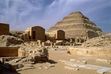 Private Half-Day Tour to Sakkara and Memphis from Cairo