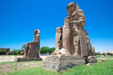 private tour to west bank of luxor and lunch