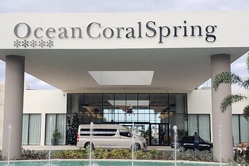 Montego Bay Airport to Ocean Carol Spring Private Transfers