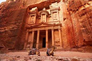 Private Full-Day Wadi Rum and Petra Tour from Wadi Araba Border Crossing