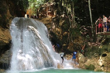 Private Tour of Blue Hole in Ocho Rios from Montego Bay