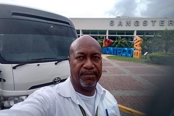 Private Transfer from Negril to Sangster Airport (MBJ)