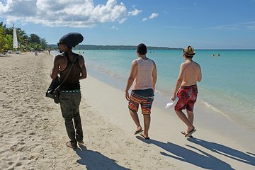 Negril Full-Day Private Tour from Montego Bay with Lunch