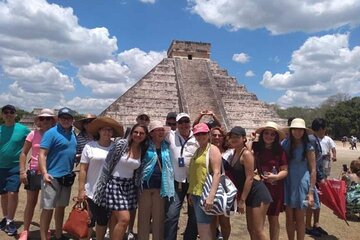 VIP tour to Chichén Itza, Hubiku & Ik Kil. Lunch and transportation included