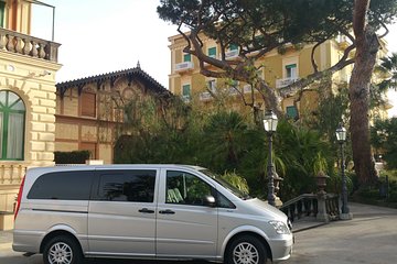 Transfer from Sorrento area to Naples from 1 to 3 passengers 