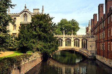 Oxford, Stratford-upon-Avon and Warwick Castle Day Trip from London