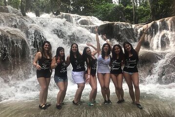 Bob Marley & Dunn's River Falls (GROUP) Transportation only 