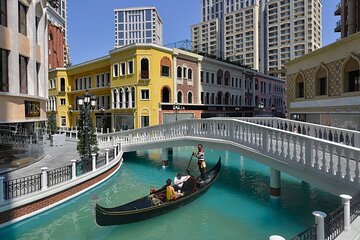 Ortakoy,Chocolate factory &Viaport Venezia;Solo;Couple;Group