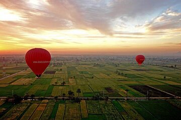 Enjoy 2 nights Sailing Nile Cruise From Aswan To Luxor Incluging Hot Air Balloon