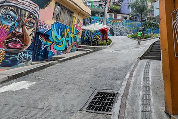 Graffiti Experience at Comuna 13 in Medellin