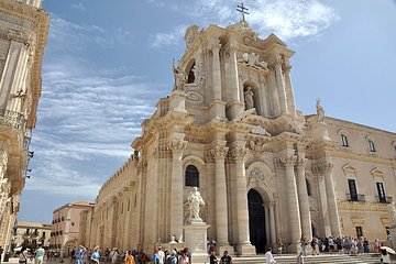 Day Trip from Taormina: Syracuse & Noto Private Tour with Driver