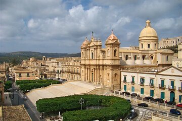 Day Trip from Taormina: Syracuse & Noto Private Tour with Driver