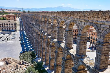 Touristic Highlights Segovia on a Private Tour with a local