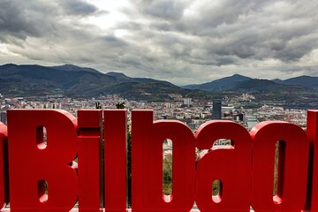 Explore Bilbao in 60 minutes with a Local