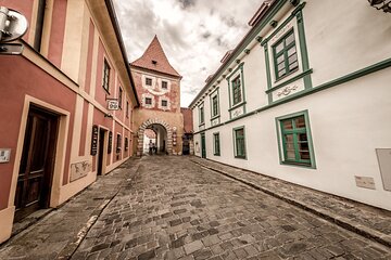 Surprise Walk of Cesky Krumlov with a Local