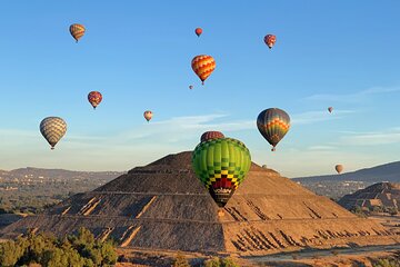 Hot Air Balloon Flight over Teotihuacan, from Mexico City