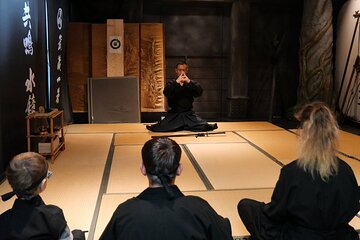 Ninja 1-hour hands-on lesson in English in Tokyo