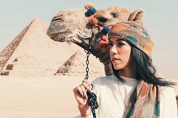 3 Hours Tour to Giza Pyramids & Sphinx with a camel - Private tour