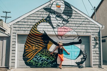 Los Angeles Street Art Photoshoot: Funky Venice with a Personal Photographer