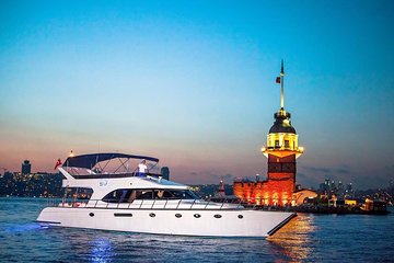 Private Luxury Yacht Cruise in Istanbul Bosphorus