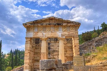 MEET THE ORACLE! DELPHI Private Day Tour from Athens/Pireaus