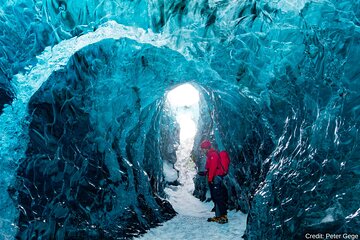 Iceland: See & Experience it ALL in 9 Days, 1st Class Custom Tours