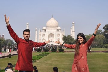 Guided Taj Mahal & Agra Fort With Mother Teresa's Missionaries Tour From Delhi