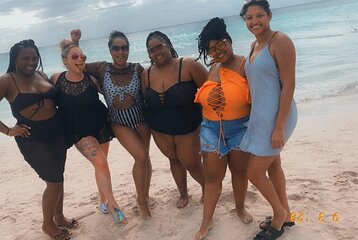 Ochi Shore Excursion: Bamboo Blu Beach, Shopping & Sightseeing 