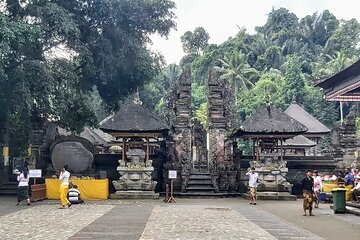 Private Tour Tirta Empul Temple And Gunung Kawi