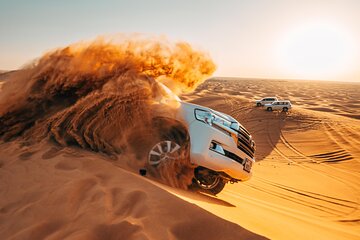 Private Lahbab Safari with Dinner and Live Performances